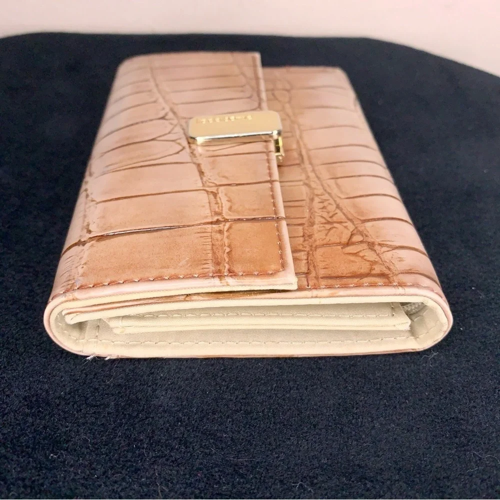 Liz Claiborne Tan Brown Faux Leather Wallet Folding Gold Vegan